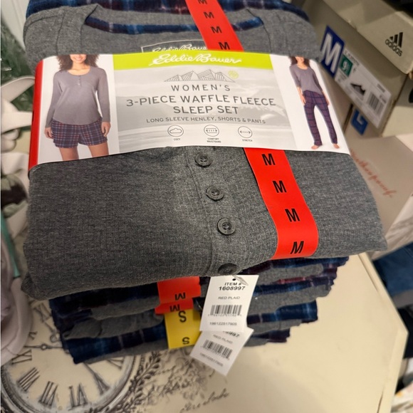 Eddie Bauer waffle fleece Gray Top with Blue Plaid 3 piece Pajama Set - Picture 6 of 6